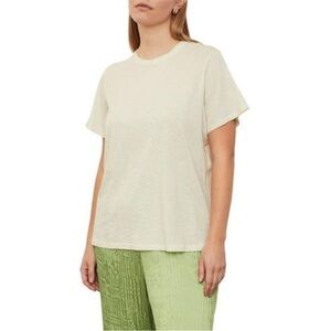 Vince. Relaxed Tee in Honeydew